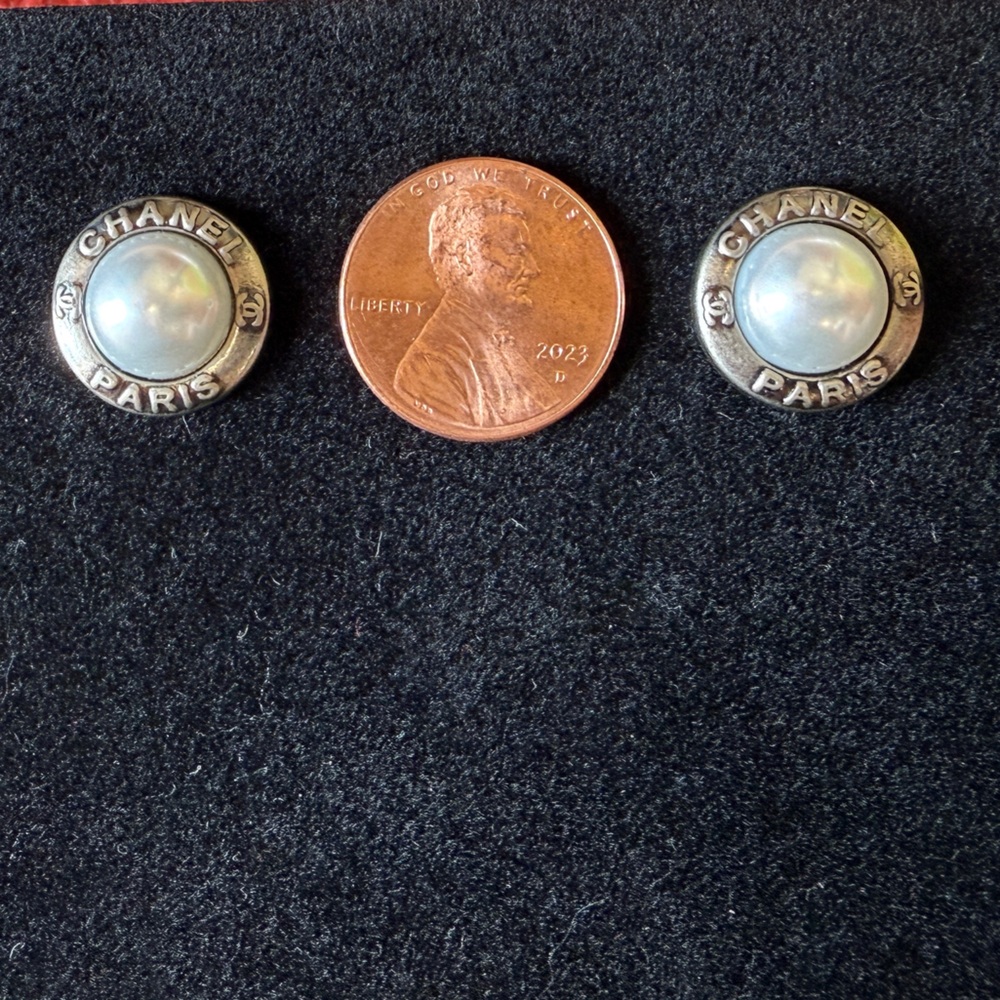 Gun Metal Silver and Pearl Chanel Button Earrings - Picture 2 of 4